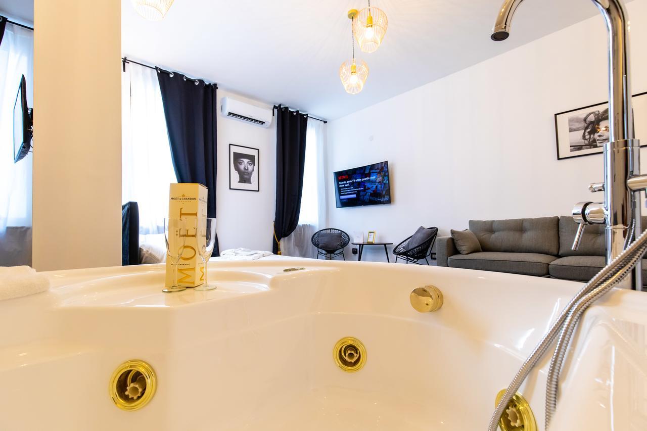 Muni Boutique Flat By Babylon Stay Νάπολη Εξωτερικό φωτογραφία